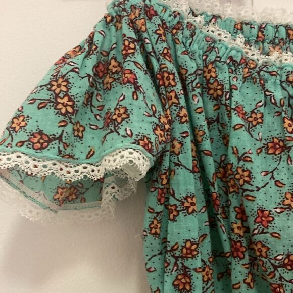 Poupette St Barth Girls’ Cotton Crop Top with Lace Trim & Button Panel. Size 12. - Picture 4 of 7